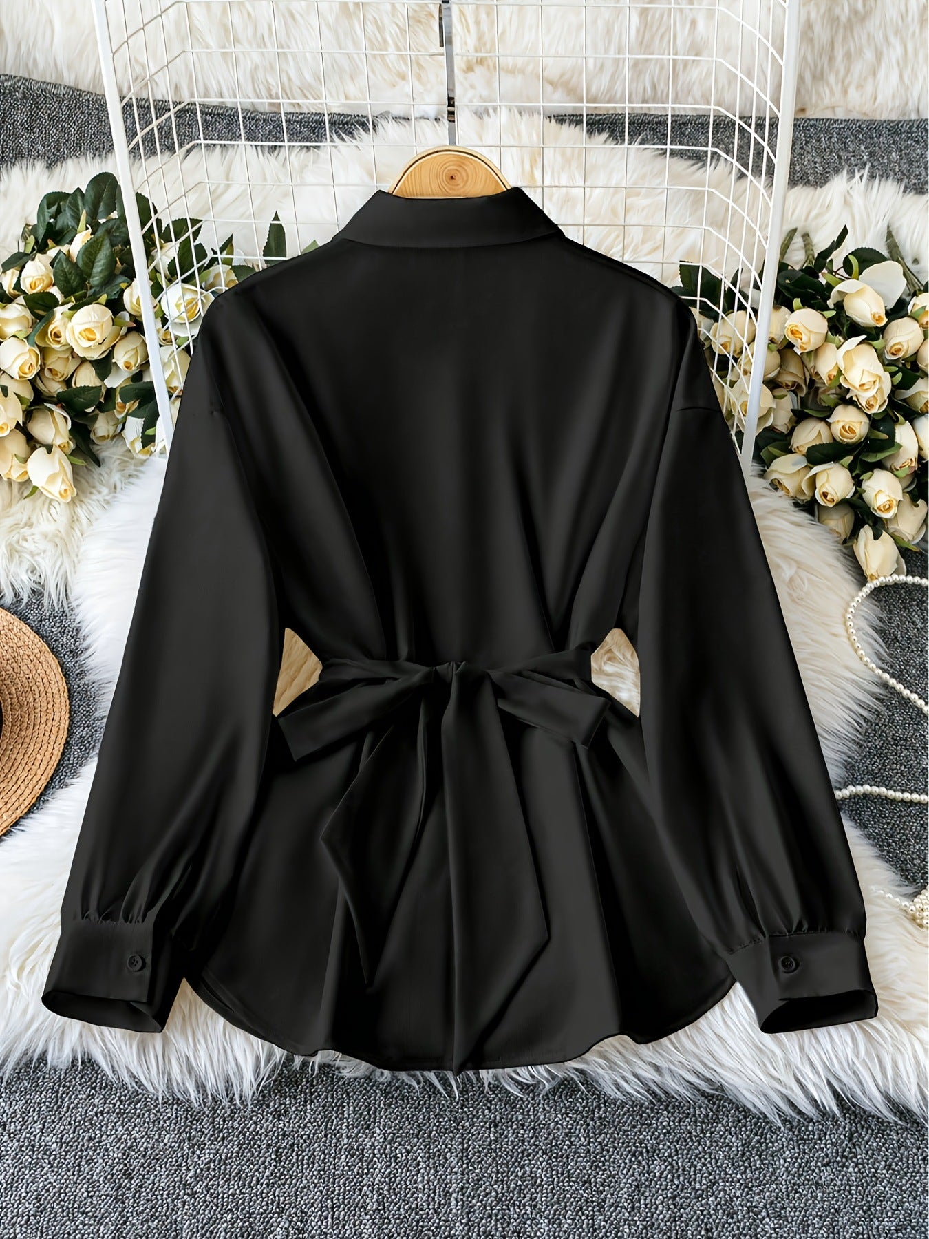 Avora Lyon | blouse à manches bouffantes et ceinture