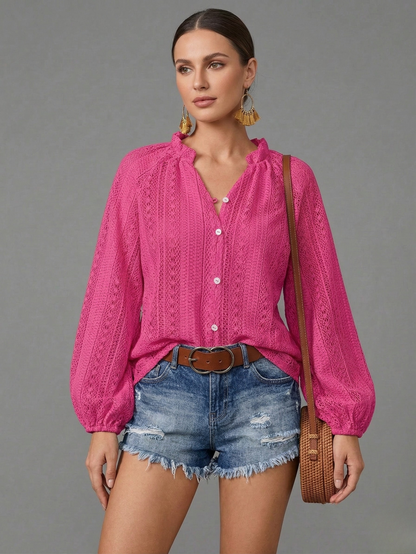 Avora Lyon | Chemisier en dentelle à col en V