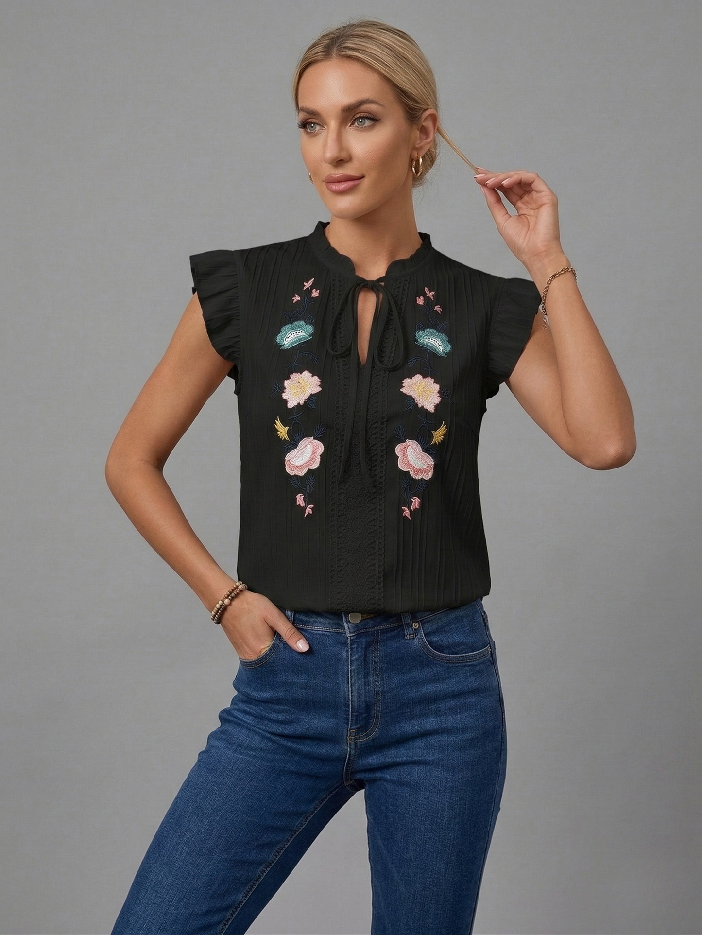 Avora Lyon | Blouse brodée sans manches