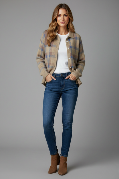 Avora Lyon | Cardigan Doux à Carreaux