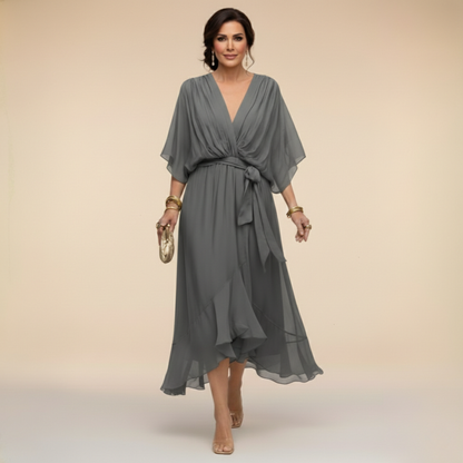 Avora Lyon | Robe en chiffon à décolleté V