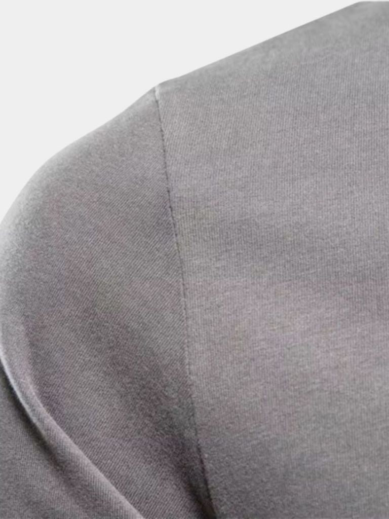 Avora Lyon | Short Sweater