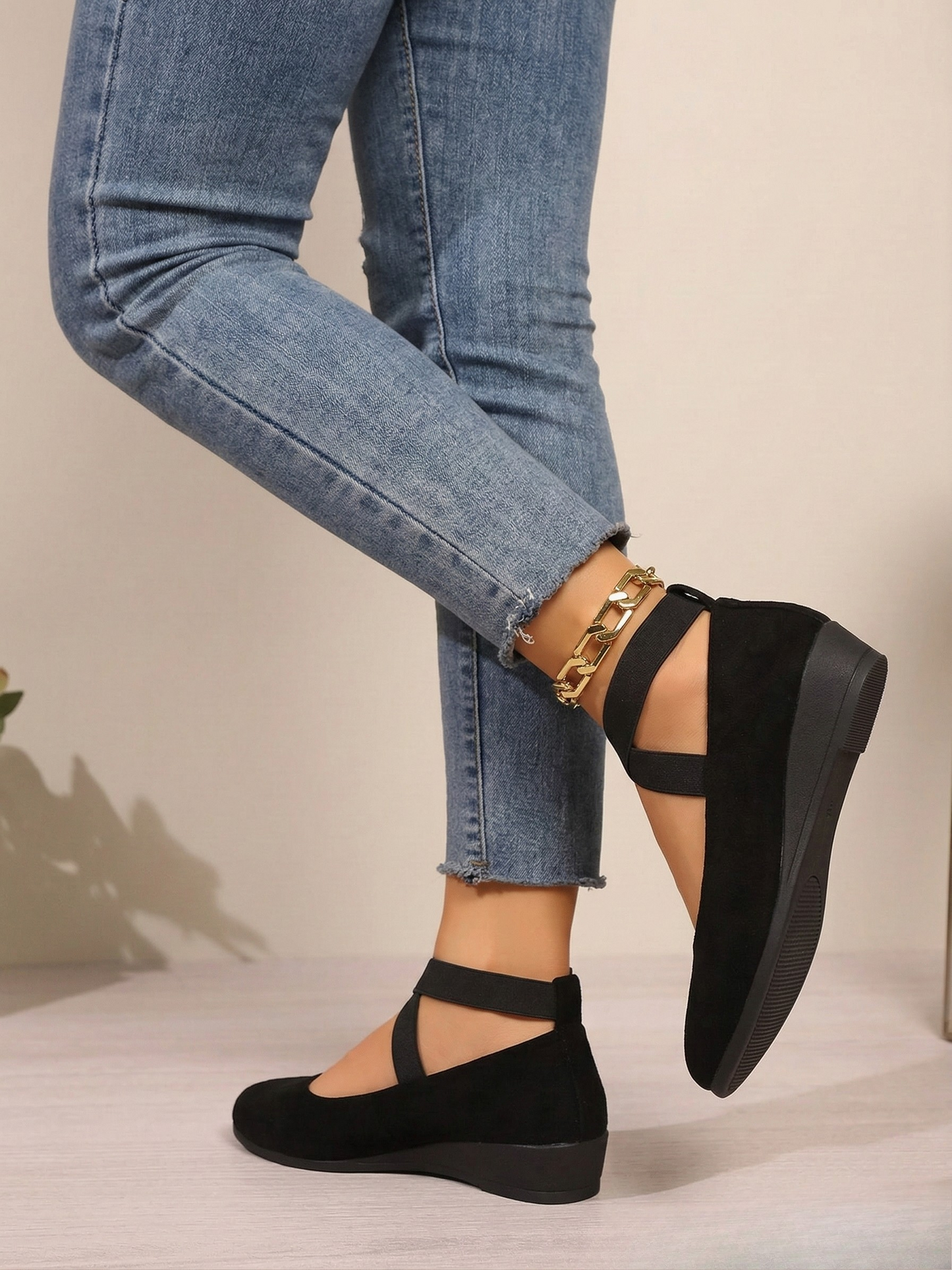 Avora Lyon |  Chaussures compensées fermées et confortables