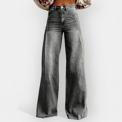 Avora Lyon | Flared Trousers