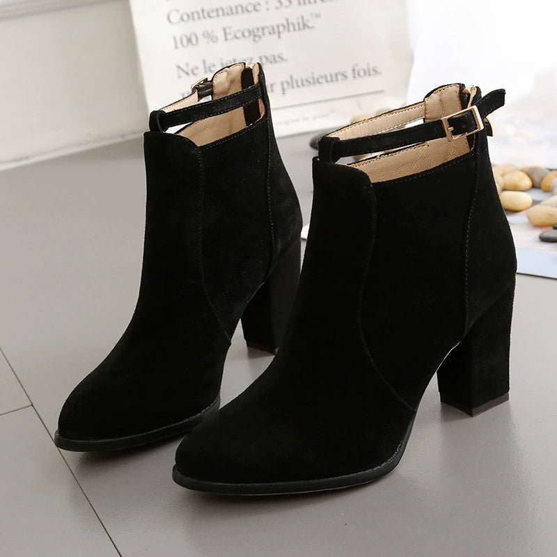 Avora Lyon | Bottines en daim