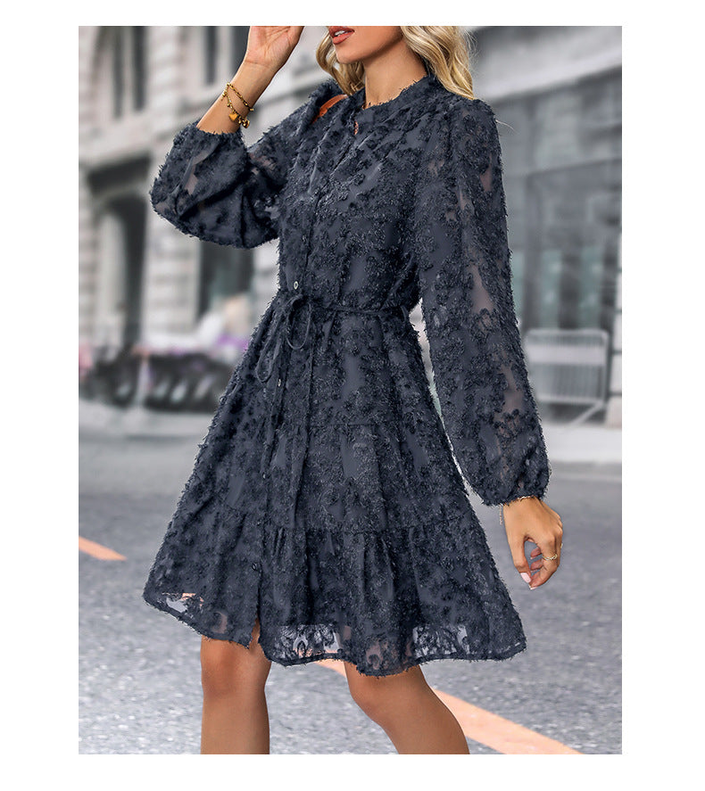 Avora Lyon | Robe en dentelle élégante
