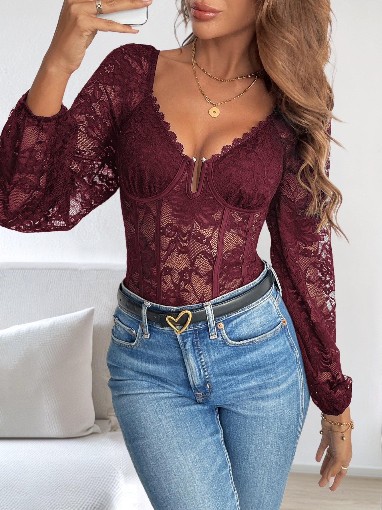 Avora Lyon | Body en dentelle