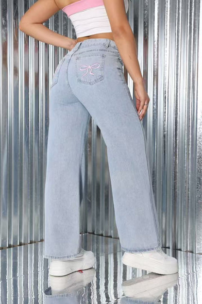 Avora Lyon | Jean ample avec broderie nœud