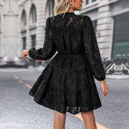 Avora Lyon | Robe en dentelle élégante