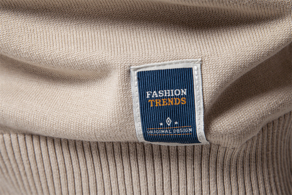 Avora Lyon | Pull tendance pour homme à col en V