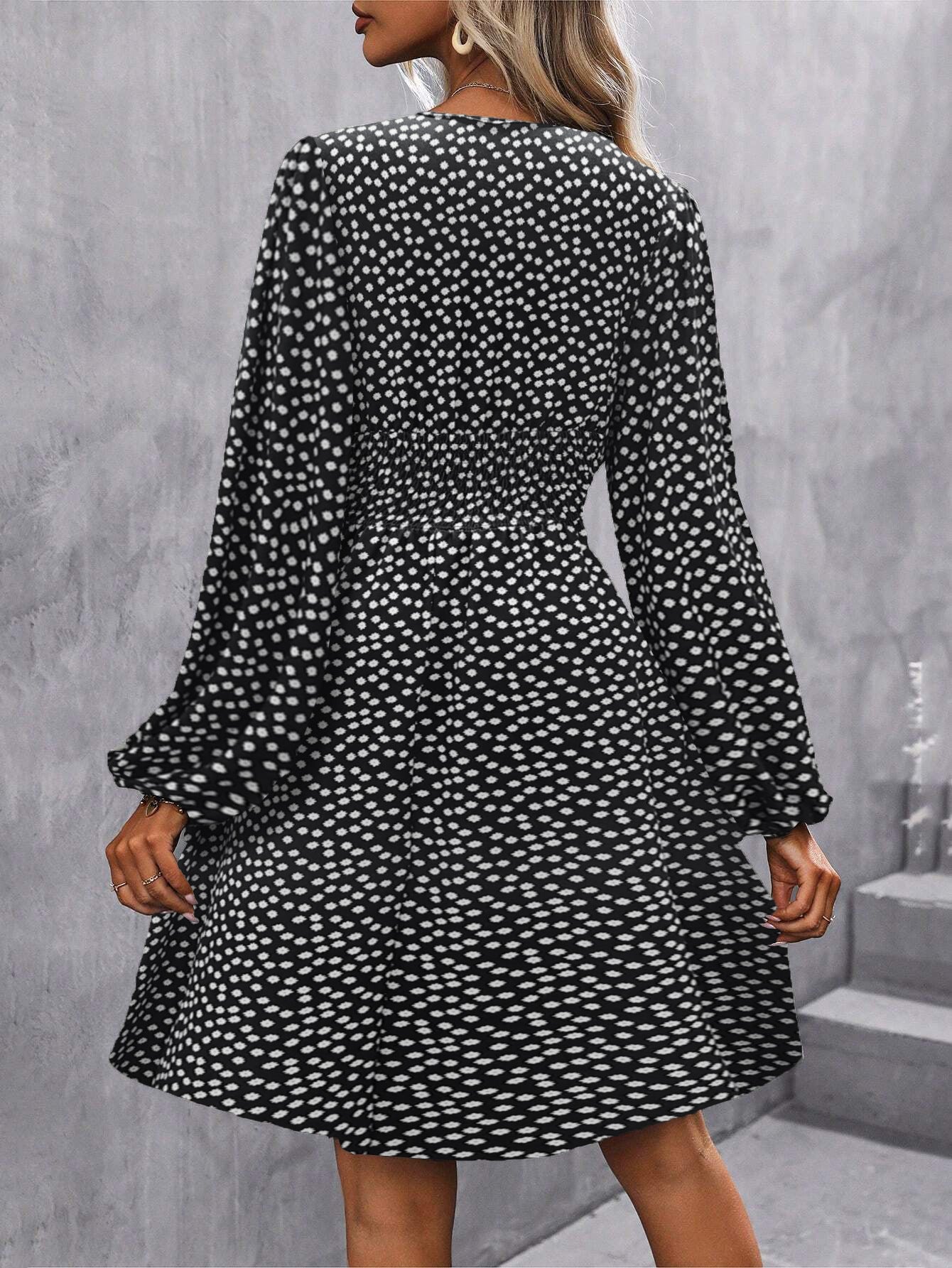 Avora Lyon | Robe à encolure asymétrique et manches bouffantes