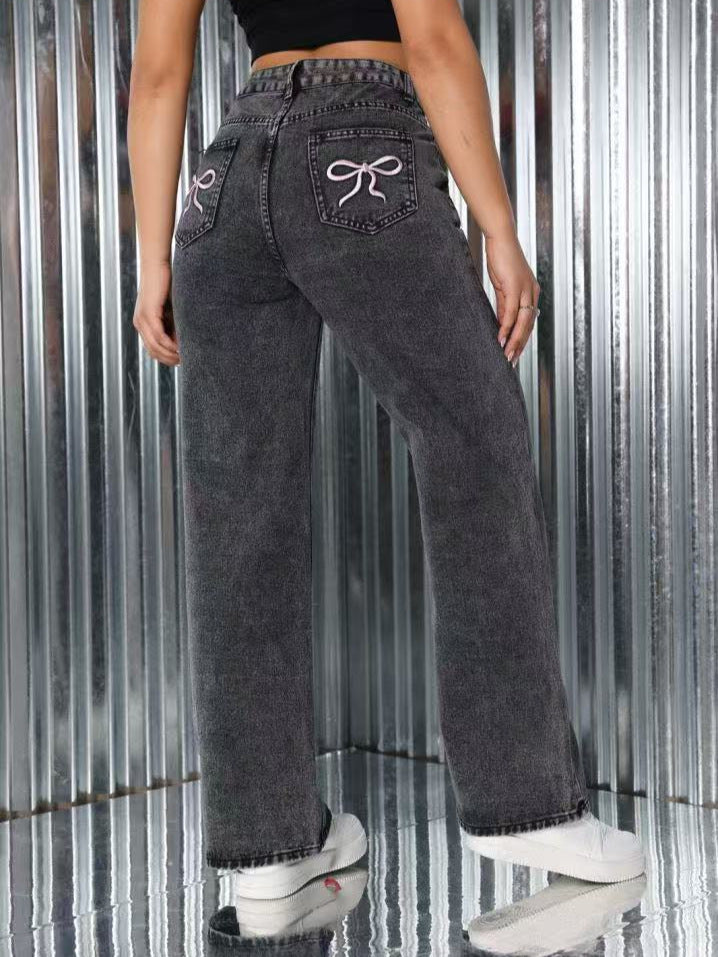 Avora Lyon | Jean ample avec broderie nœud