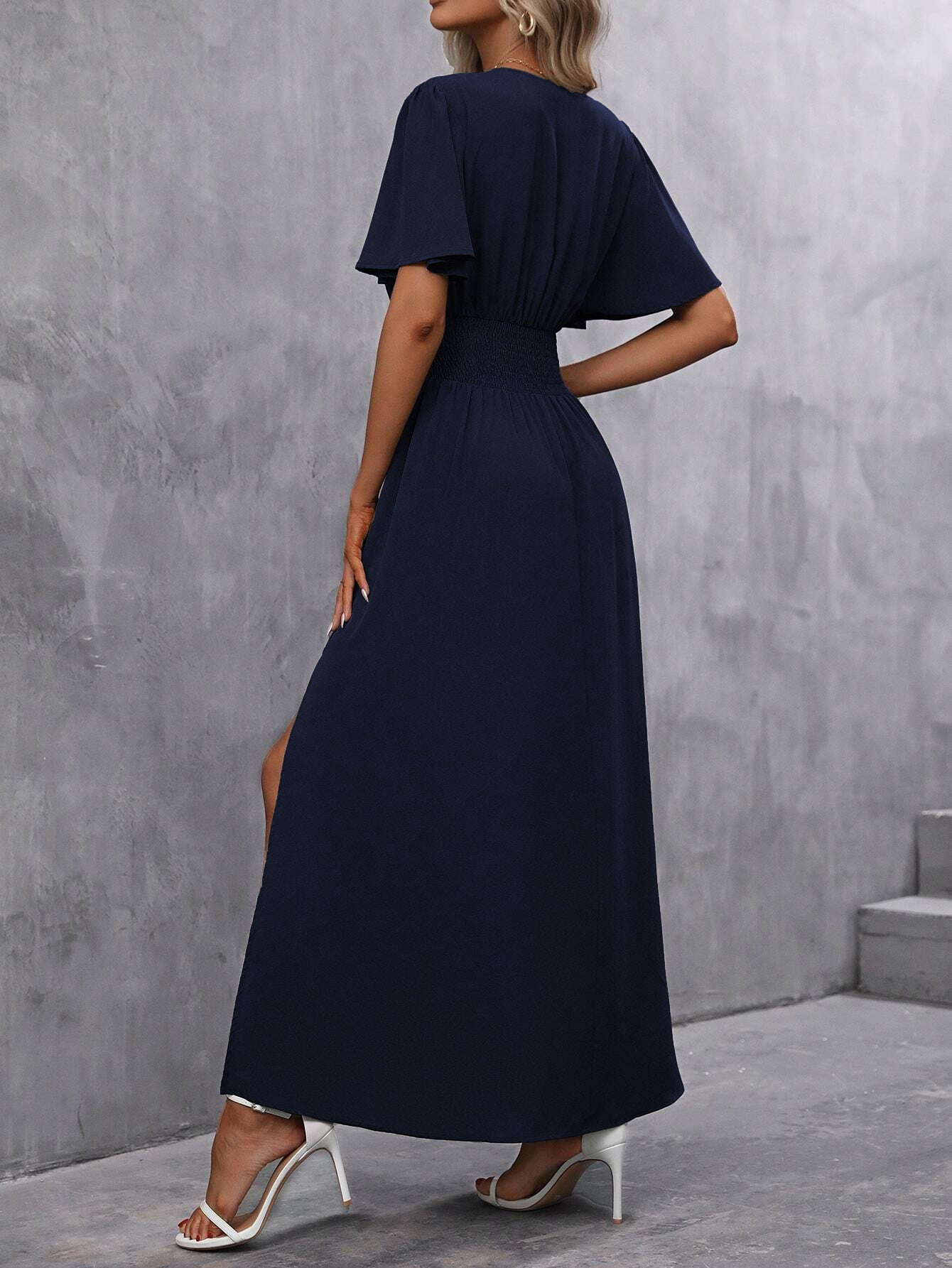 Avora Lyon | Robe longue élégante à manches larges