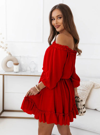 Avora Lyon | Robe à épaules dénudées et taille cintrée