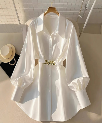 Avora Lyon | blouse à manches bouffantes et ceinture