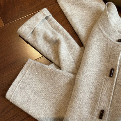 Avora Lyon | Cardigan en laine tricotée de qualité supérieure