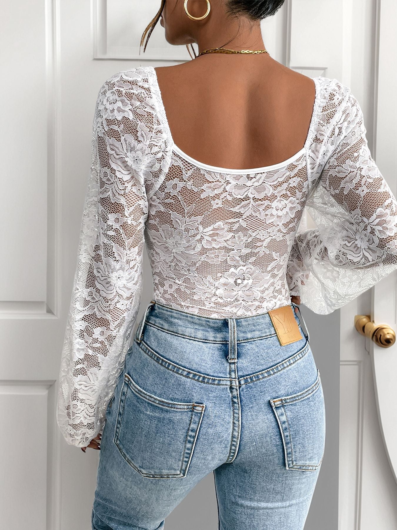 Avora Lyon | Body en dentelle