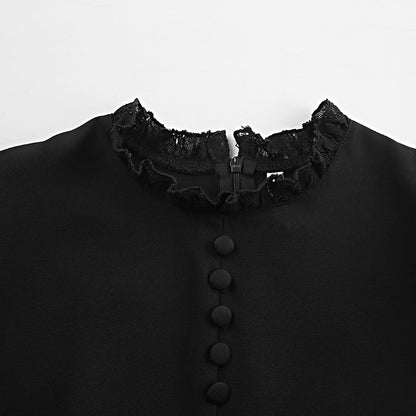 Avora Lyon | Robe noire courte à col rond