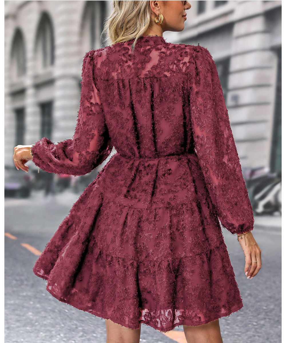 Avora Lyon | Robe en dentelle élégante