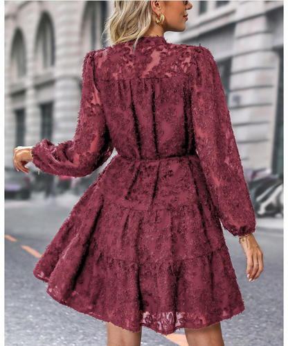 Avora Lyon | Robe en dentelle élégante