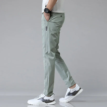 Avora Lyon | Pantalon slimfit ultra léger pour l'été et le sport