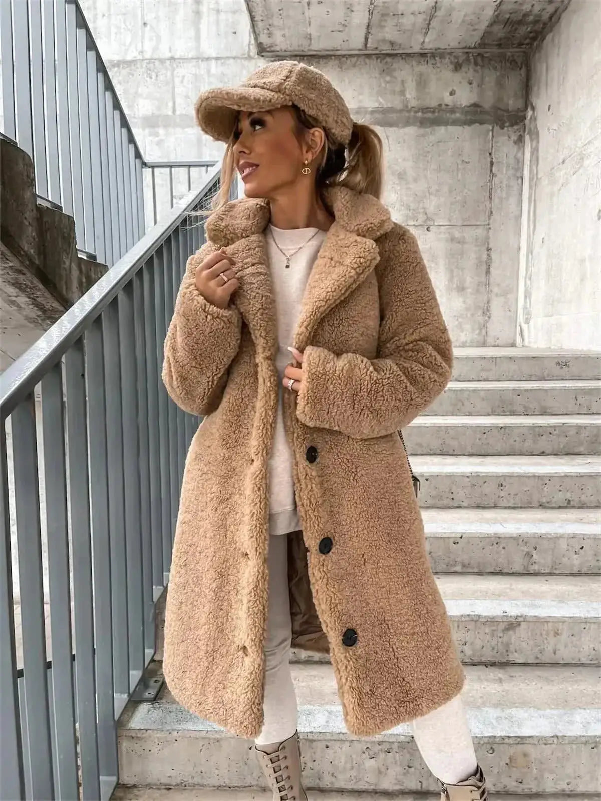 Avora Lyon | Veste teddy douce et confortable