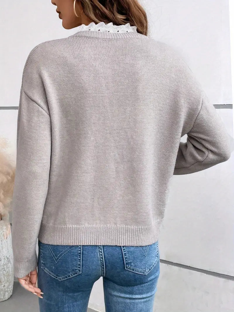 Avora Lyon | Pull Chic en Tricot avec Col en Dentelle Élégant