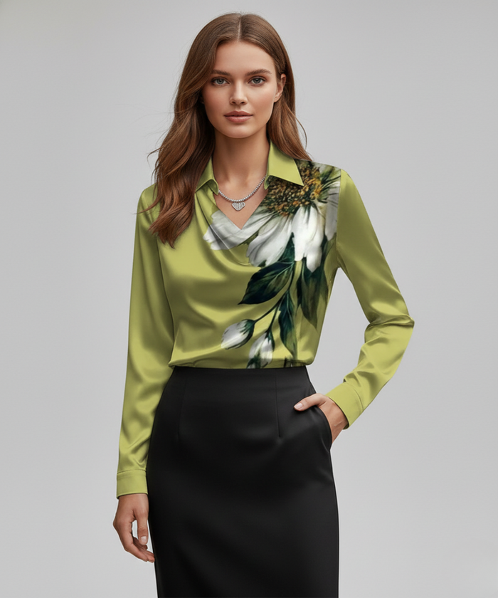 Avora Lyon | Élégant chemisier satiné à col drapé